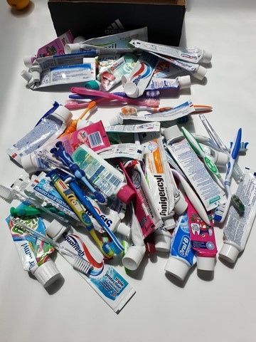 tube de dentifrice recyclage avec l'ACLB